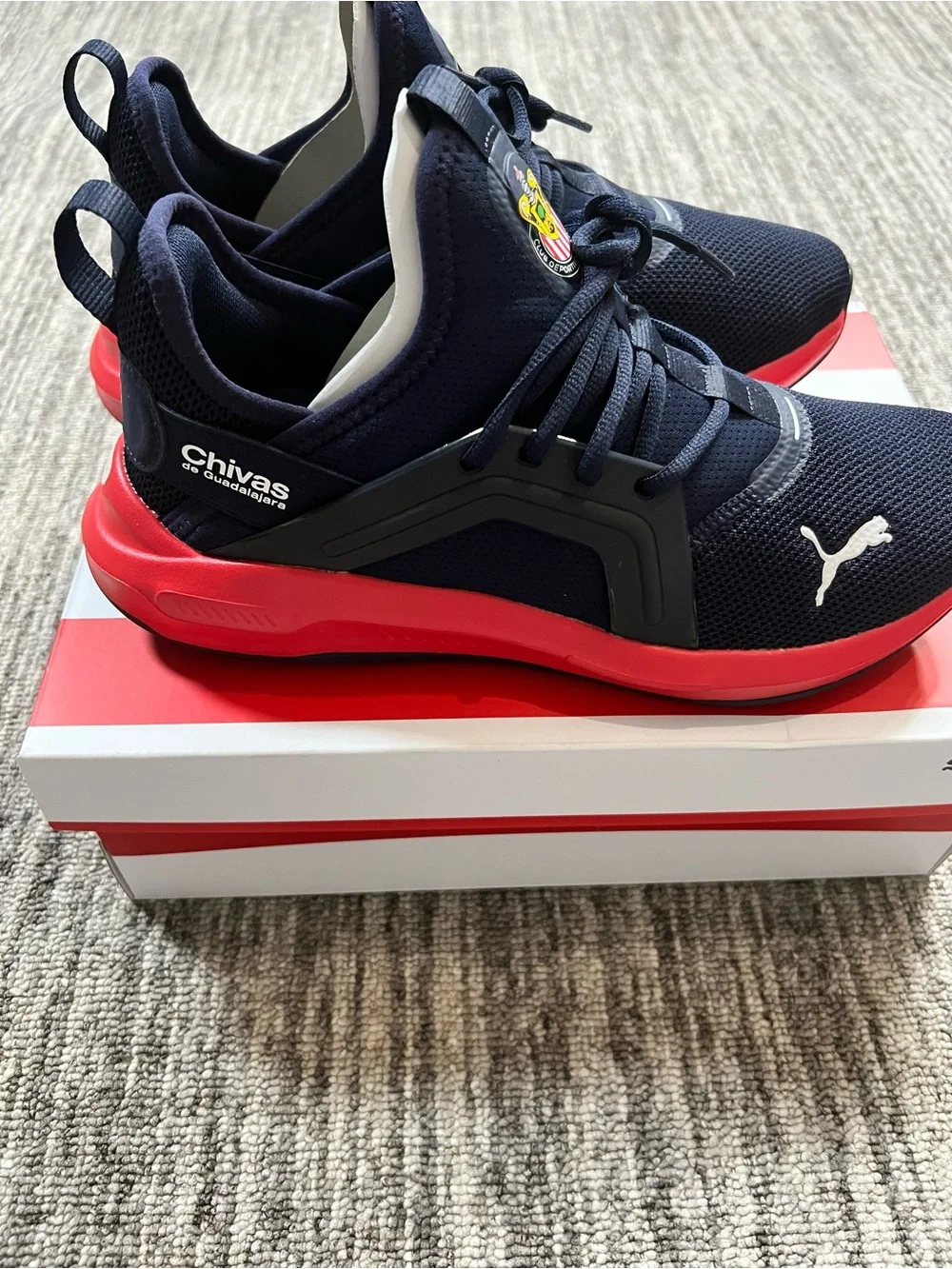 PUMA Mens Softride Enzo 5 Chivas Sneakers Shoes Casual Size 8.5 - Picture 7 of 11